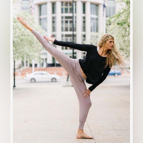 Zyia‎ Jogger In a Bottle - Picture 2 of 6